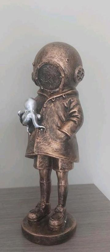 Beeldje naar Banksy 23 cm beschikbaar voor biedingen