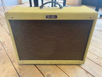 Fender Blues Deluxe et Fender Acoustasonic SGX II beschikbaar voor biedingen