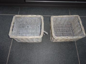 Rieten mandjes beschikbaar voor biedingen