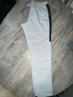 Jogging Moncler x Under Armour, Vêtements | Hommes, Pantalons, Envoi