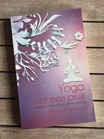 Yoga met een pruik • Marian Van Schoneveld, Boeken, Ophalen of Verzenden, Zo goed als nieuw