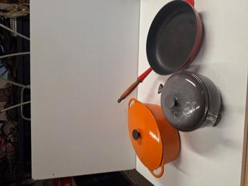 La crusette potten beschikbaar voor biedingen