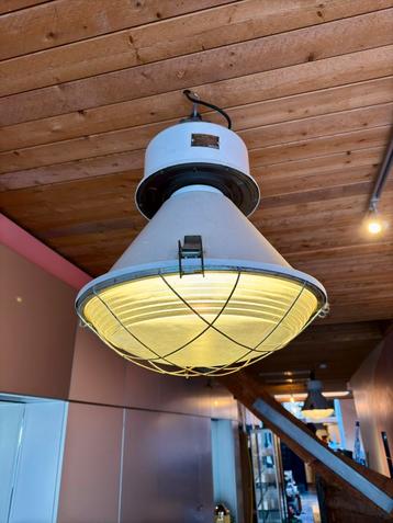 Vintage industriële hanglamp – MESKO Polen – loftstijl beschikbaar voor biedingen