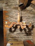 Ancien lustre en bois, Enlèvement, Bois