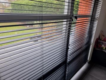 Kwalitatieve houten lamellen van Mottura beschikbaar voor biedingen