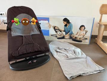 Babybjorn wipper met speelboog beschikbaar voor biedingen