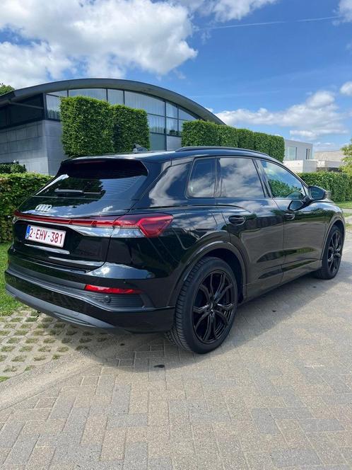 Audi Q4 e-tron 40 - Mythoszwart | 520 km actieradius, Auto's, Audi, Particulier, Q4 e-tron, ABS, Airbags, Airconditioning, Bluetooth