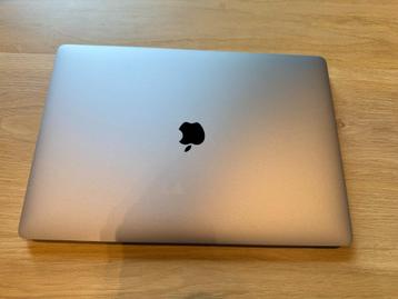 Macbook Pro 16-inch 2021, Qwerty, 512 GB, 16 pouces, Utilisé