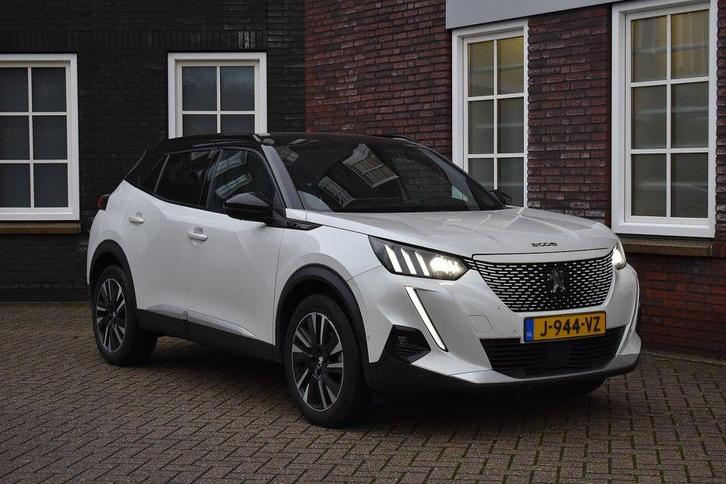 Peugeot 2008 e-2008 EV GT 50 kWh || SOH 90% || Alcantara, Autos, Peugeot, Entreprise, ABS, Régulateur de distance, Airbags, Alarme