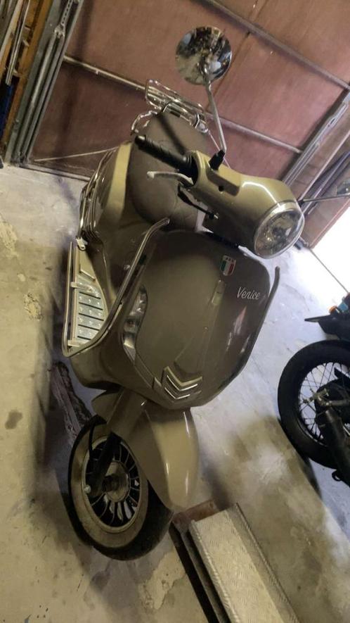 Jtc venice 25 of 50cc, Fietsen en Brommers, Scooters | Overige merken, Zo goed als nieuw, Klasse B (45 km/u), Benzine, Ophalen