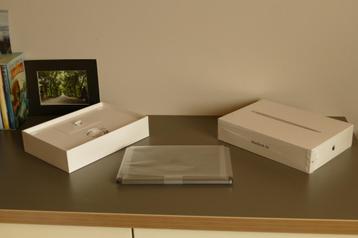 Macbook AIR 13-inch met slechts 8 batterijcycli, Touch ID beschikbaar voor biedingen