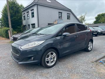 Ford Fiesta 1.0i Benzine,Airco,Sensoren,Alu velgen,5 deurs,. beschikbaar voor biedingen