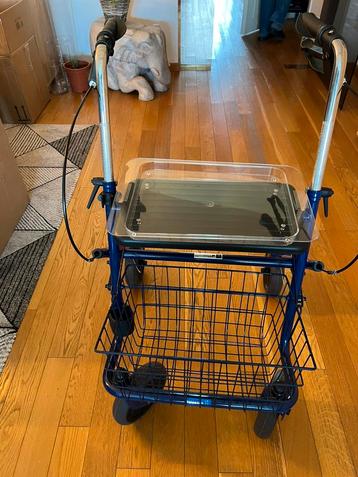 Quatro rollator beschikbaar voor biedingen