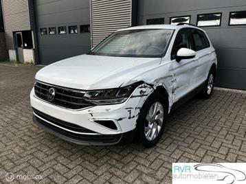 Volkswagen Tiguan 2.0 TSI 4Motion NAVI / CRUISE / CAMERA beschikbaar voor biedingen