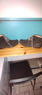 chaussures Clarks en daim taille 44, Schoenen, Ophalen of Verzenden, Zo goed als nieuw