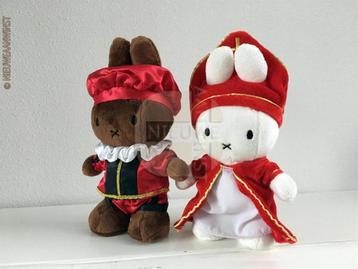 Nijntje / Nina Sint en Piet knuffels / poppen - 23 cm beschikbaar voor biedingen