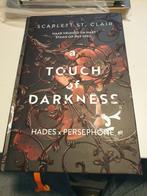 Scarlett St. Clair - A touch of darkness DEEL 1 hardcover NL, Ophalen of Verzenden, Zo goed als nieuw, Scarlett St. Clair