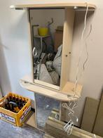 Uitbraak badkamer gratis afhalen, Huis en Inrichting, Woonaccessoires | Spiegels, Ophalen, Gebruikt