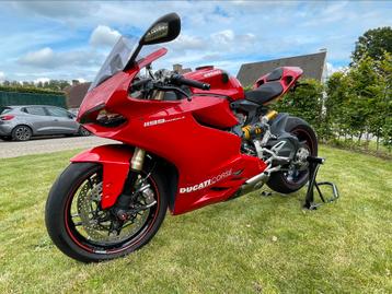 Ducati panigale v2 1199  beschikbaar voor biedingen