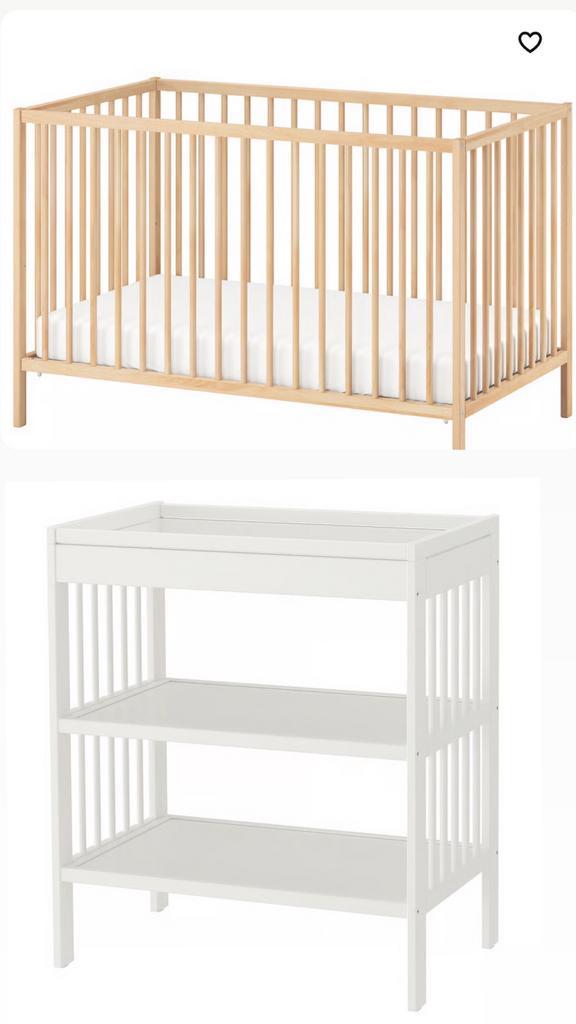 Babybedje (compleet) +commode (compleet), Kinderen en Baby's, Babywiegjes en Ledikanten, Zo goed als nieuw, Ledikant, Ophalen