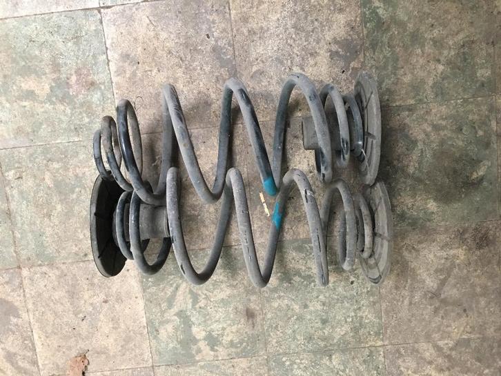 RESSORT DE SUSPENSION ARRIERE OPEL ASTRA G BREAK, Auto-onderdelen, Ophanging en Onderstel, Opel, Gebruikt, Ophalen