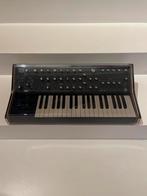 Moog Sub37 + Decksaver, Ophalen of Verzenden, Zo goed als nieuw