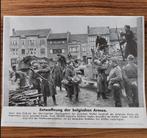 Duitse WO2 ontwapening Belgisch leger kriegsberichter foto, Verzamelen, Militaria | Tweede Wereldoorlog, Ophalen of Verzenden
