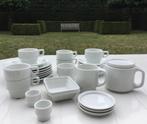 Porseleinen Ontbijtservies (27 stuks) 7€/set, Ophalen, Zo goed als nieuw, Effen, Porselein