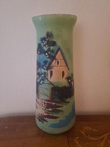 Oude beschilderde vaas, 29 cm hgte beschikbaar voor biedingen