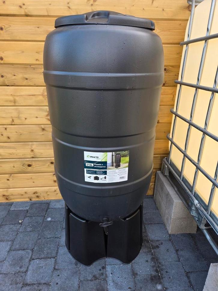 Practo Garden Classic Regenton zwart 210L met kraantje, Tuin en Terras, Regentonnen, Nieuw, Kunststof, Met kraantje, Ophalen