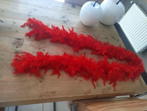 Rode Boa te koop , nieuw , 41 stuks, Kleding | Dames, Carnavalskleding en Feestkleding, Nieuw, Ophalen