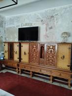 A  DONNER !!! Dressoir en chêne ,motifs sculptés., Maison & Meubles, Enlèvement, Chêne