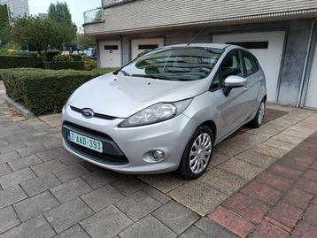 Ford Fiesta 1.2 Essence 44kw 138000km clim CTok Carpass 2clé