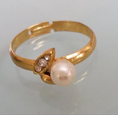 Oude mooi ring., Handtassen en Accessoires, Ringen, Zo goed als nieuw, Verzenden