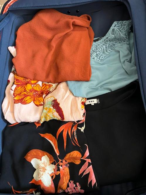 5x dames T-shirt korte mouw maat M CKS– bulkverkoop, Kleding | Dames, T-shirts, Zo goed als nieuw, Maat 38/40 (M), Overige kleuren