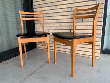 Différents modèles de chaises en skaï, Enlèvement