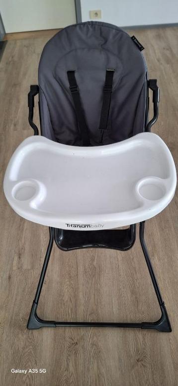 Kinderstoel Titanium baby beschikbaar voor biedingen