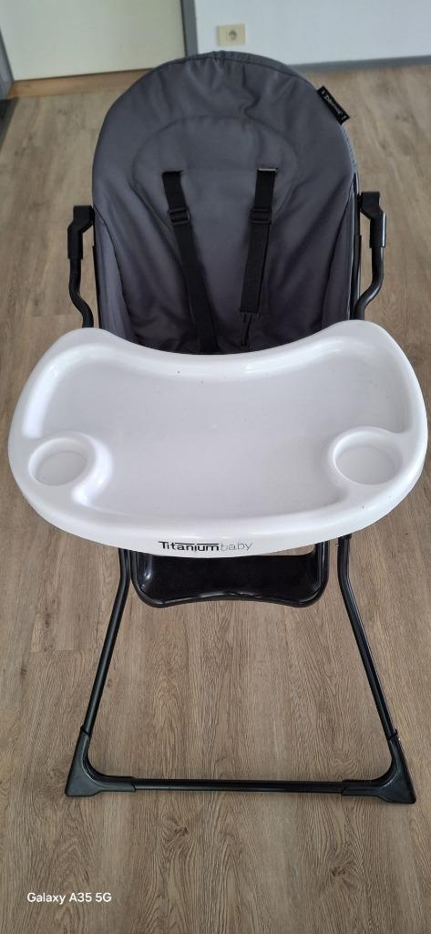 Kinderstoel Titanium baby, Kinderen en Baby's, Kinderstoelen, Zo goed als nieuw, Ophalen