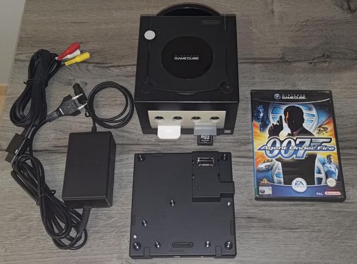 GameCube + Game Boy Player - Swiss Homebrew set, Consoles de jeu & Jeux vidéo, Consoles de jeu | Nintendo GameCube, Utilisé, Noir