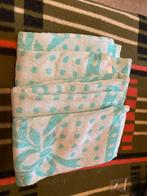 4 handdoeken, Huis en Inrichting, Ophalen of Verzenden, Nieuw, Groen, Handdoek