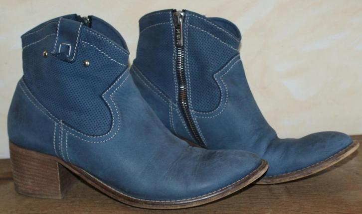 XSA blauwe laarzen nubuckleer hoge hakken M39 *GOEDE STAAT*, Kleding | Dames, Schoenen, Gedragen, Lage of Enkellaarzen, Blauw