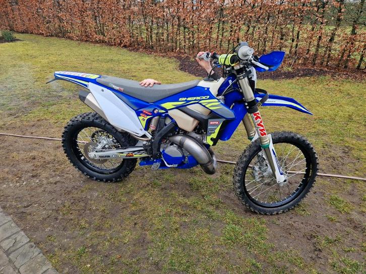 Sherco se125 enduro (maar 1000km), Fietsen en Brommers, Brommers | Crossbrommers, Ophalen