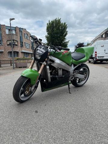 Kawasaki zx7r (stunt) beschikbaar voor biedingen