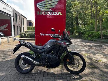 Honda XL750 Transalp (bj 2024) beschikbaar voor biedingen