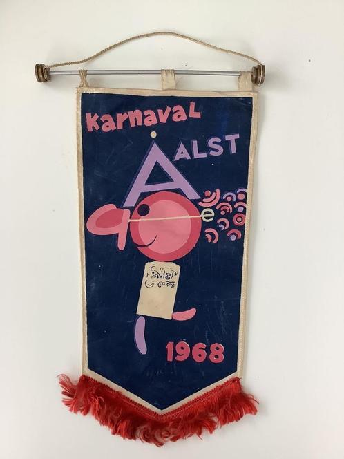 Fanion de carnaval d'Alost 1968, Collections, Marques & Objets publicitaires, Utilisé, Autres types, Enlèvement ou Envoi