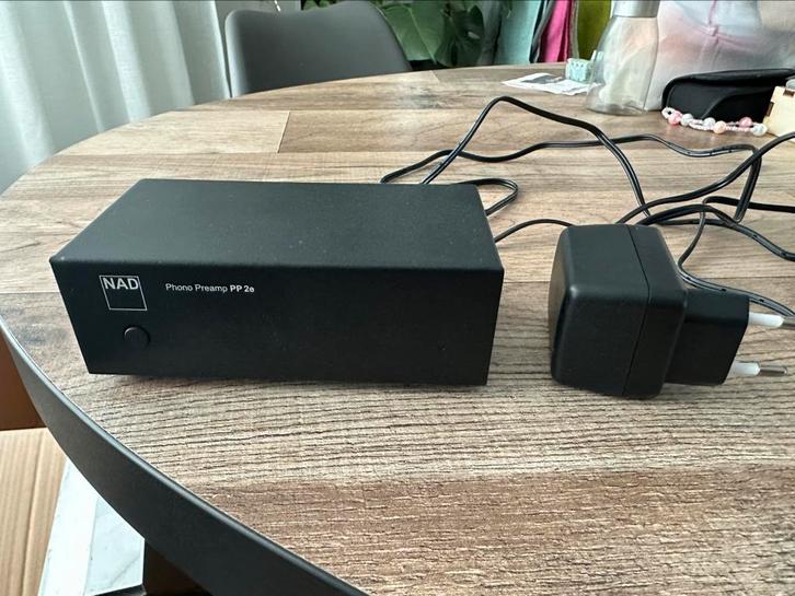 NAD: PP2e Phono voorversterker, Audio, Tv en Foto, Platenspelers, Zo goed als nieuw, Platenspeler-onderdeel, Overige merken, Automatisch
