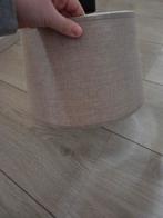 2 taupe lampenkappen, Huis en Inrichting, Lampen | Lampenkappen, Ophalen, Zo goed als nieuw, Rond, Minder dan 25 cm