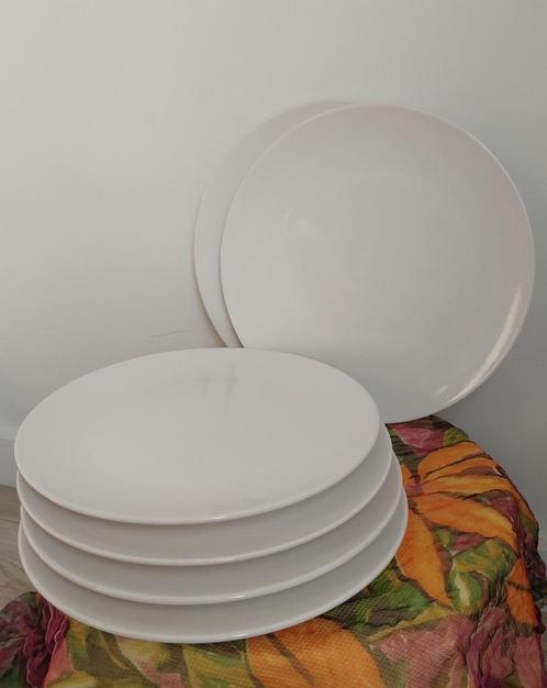 6 witte porseleinen dinerborden, Huis en Inrichting, Keuken | Servies, Gebruikt, Bord(en), Effen, Aardewerk, Ophalen