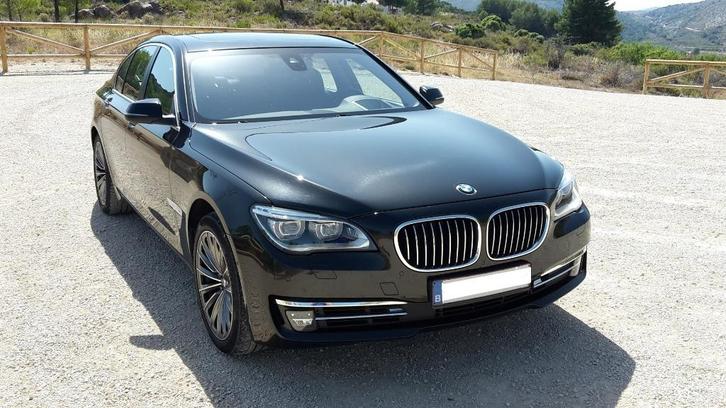 BMW 750 d met nieuwe motor + 3 turbo's, Auto's, BMW, Particulier, 7 Reeks, 360° camera, 4x4, ABS, Achteruitrijcamera, Adaptieve lichten