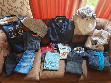 Kinderkleding maat 140/146 beschikbaar voor biedingen